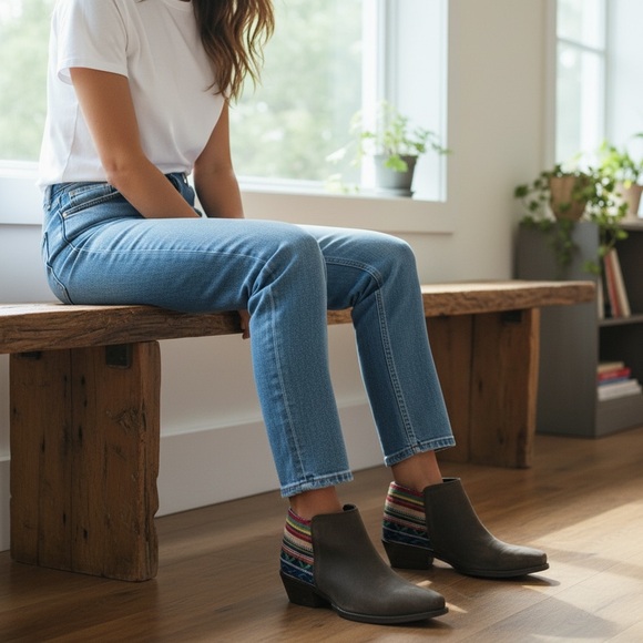 Roper Serape Distressed Leather Ankle Boots size 8 - Picture 4 of 11